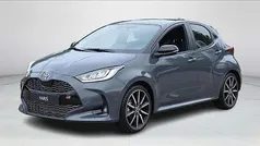 Grijs Nieuw 2025 Toyota Yaris Plus Hatchback | € 37.495 (Eerlijke prijs)