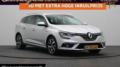 Gebruikt 2020 Renault Mégane GrandTour Bose Edition Stationwagen | € 13.945 (Eerlijke prijs)