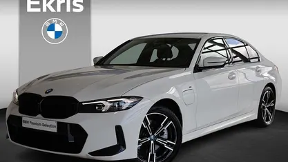 Wit Gebruikt 2024 BMW 330e M Sport Sedan | € 42.750 (Super prijs)