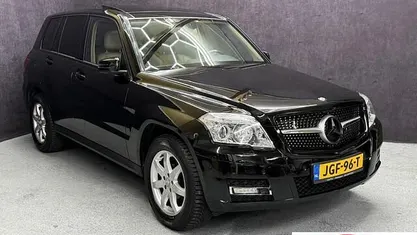 Zwart Gebruikt 2011 Mercedes GLK350 SUV | € 13.950 (Eerlijke prijs)