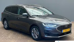Grijs Gebruikt 2024 Ford Focus Titanium Stationwagen | € 25.495 (Eerlijke prijs)