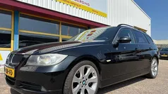Zwart Gebruikt 2006 BMW 325 Stationwagen | € 4.999 (Eerlijke prijs)