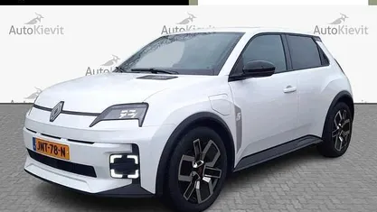Gebruikt 2025 Renault R5 Urban Hatchback | € 27.950 (Eerlijke prijs)
