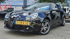 Zwart Gebruikt 2014 Alfa Romeo Giulietta Exclusive Hatchback | € 8.800 (Goede deal)