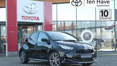 Zwart Gebruikt 2020 Toyota Yaris Executive Hatchback | € 23.900 (Eerlijke prijs)