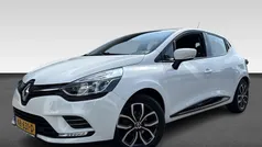 Wit Gebruikt 2017 Renault Clio IV Zen Hatchback | € 13.430 (Eerlijke prijs)
