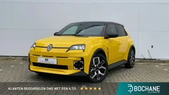 Geel Gebruikt 2024 Renault R5 Hatchback | € 31.740 (Eerlijke prijs)