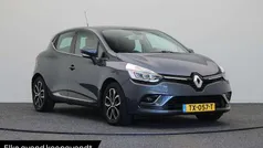 Grijs Gebruikt 2018 Renault Clio IV Intens Hatchback | € 10.945 (Eerlijke prijs)