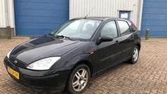 Zwart Gebruikt 2003 Ford Focus Hatchback | € 399 (Super prijs)