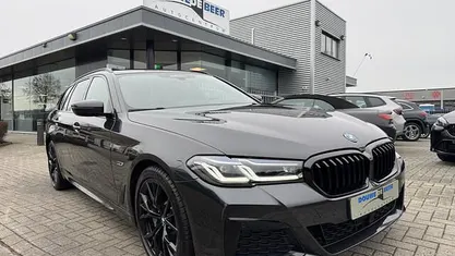 Occasion 2024 BMW 530e M Sport Stationwagen | € 46.950 (Eerlijke prijs)