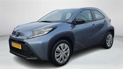 Gebruikt 2024 Toyota Aygo X Play SUV | € 17.945 (Eerlijke prijs)