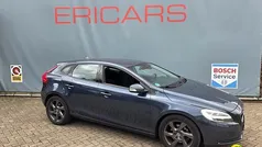 Gebruikt 2018 Volvo V40 Momentum Stationwagen | € 13.950 (Eerlijke prijs)