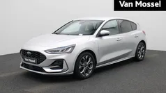 Gebruikt 2023 Ford Focus ST-Line Hatchback | € 24.600 (Eerlijke prijs)