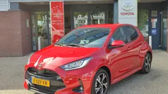Rood Gebruikt 2024 Toyota Yaris Hybrid Edition Hatchback | € 25.499 (Eerlijke prijs)
