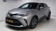 Grijs Gebruikt 2022 Toyota C-HR Team SUV | € 21.900 (Goede deal)