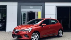 Rouge flamme nnp Gebruikt 2020 Renault Clio V Zen Hatchback | € 11.445 (Eerlijke prijs)