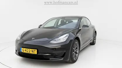 Occasion 2019 Tesla Model 3 Standard Range Sedan | € 13.900 (Eerlijke prijs)