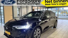 Zwart Gebruikt 2022 Ford Focus ST-Line X Stationwagen | € 21.485 (Eerlijke prijs)