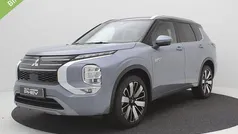 Gebruikt 2025 Mitsubishi Outlander Instyle SUV | € 60.740 (Eerlijke prijs)
