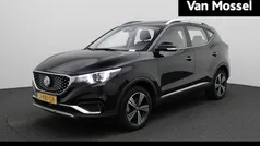Gebruikt 2020 MG ZS Luxury SUV | € 14.495 (Eerlijke prijs)