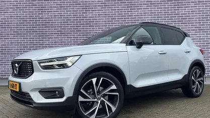 Gebruikt 2021 Volvo XC40 R-Design SUV | € 29.899 (Eerlijke prijs)