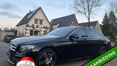 Zwart (metallic) Gebruikt 2016 Mercedes E220 Ambition Sedan | € 21.750 (Eerlijke prijs)