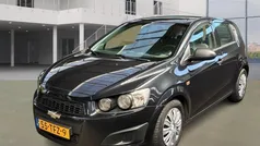 Zwart, metallic lak Gebruikt 2012 Chevrolet Aveo LS Hatchback | € 3.199 (Eerlijke prijs)