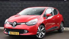 Rood Gebruikt 2016 Renault Clio IV Dynamique Hatchback | € 8.950 (Eerlijke prijs)