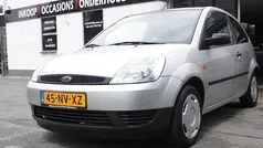 Grijs Gebruikt 2004 Ford Fiesta Celebration Hatchback | € 1.950 (Eerlijke prijs)