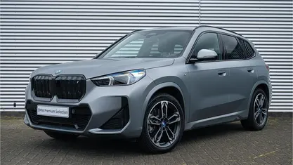 Grijs Gebruikt 2023 BMW iX1 Comfort Edition SUV | € 42.450 (Eerlijke prijs)