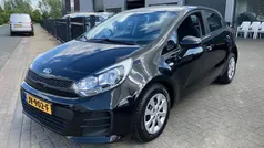 Zwart Gebruikt 2016 Kia Rio Comfort Hatchback | € 8.399 (Eerlijke prijs)