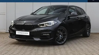 Gebruikt 2020 BMW 118 Sport Line Hatchback | € 22.950 (Eerlijke prijs)