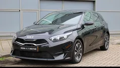Gebruikt 2025 Kia Ceed Hatchback | € 28.445 (Eerlijke prijs)