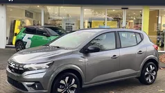 Grijs Gebruikt 2024 Dacia Sandero Comfort Hatchback | € 19.950 (Goede deal)