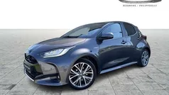Zwart Gebruikt 2021 Toyota Yaris Elegant Sedan | € 21.995 (Eerlijke prijs)