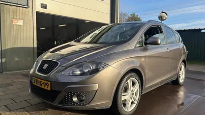 Occasion Seat Altea XL I-Tech 105 PK (77 kW) 2015 Grijs (metallic) MPV