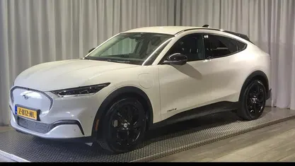 Wit Gebruikt 2024 Ford Mustang Mach-E SUV | € 37.945 (Eerlijke prijs)