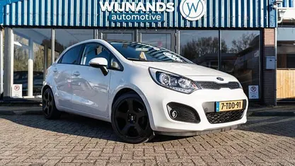 Occasion Kia Rio Plus 86 PK (63 kW) 2014 Wit Hatchback