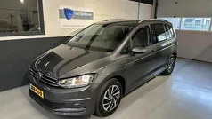Grijs Gebruikt 2018 VW Touran Highline MPV | € 19.950 (Super prijs)