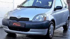 Zilver Gebruikt 2001 Toyota Yaris Hatchback | € 1.200 (Eerlijke prijs)