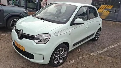 Groen Gebruikt 2021 Renault Twingo Collection Hatchback | € 10.945 (Eerlijke prijs)