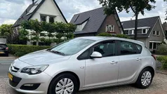 Grijs Gebruikt 2013 Opel Astra Business Hatchback | € 5.490 (Goede deal)
