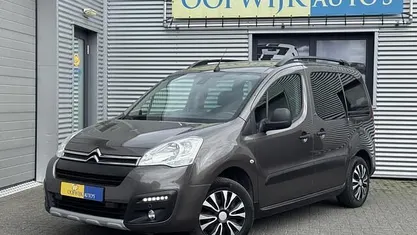 Occasion Citroën Berlingo XTR 111 PK (81 kW) 2017 Grijs MPV