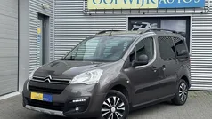 Grijs Gebruikt 2017 Citroën Berlingo XTR MPV | € 9.995 (Goede deal)