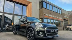 Zwart, metallic lak Gebruikt 2016 Mini Cooper Chili Hatchback | € 13.500 (Eerlijke prijs)