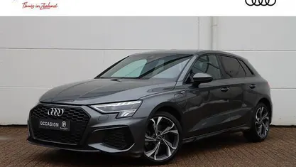 Occasion Audi A3 Sportback Basis 204 PK (150 kW) 2022 Grijs Hatchback