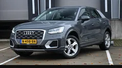 Grijs, metallic lak Gebruikt 2017 Audi Q2 Design SUV | € 20.995 (Eerlijke prijs)