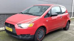 Rood Gebruikt 2009 Mitsubishi Colt Inform Hatchback | € 1.150 (Super prijs)