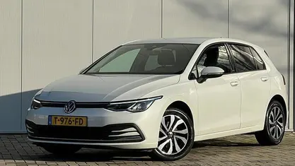 Occasion 2021 VW Golf VIII Business Hatchback | € 19.900 (Eerlijke prijs)