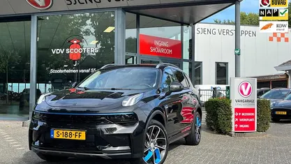 Zwart Gebruikt 2023 Lynk & Co 01 SUV | € 23.495 (Eerlijke prijs)